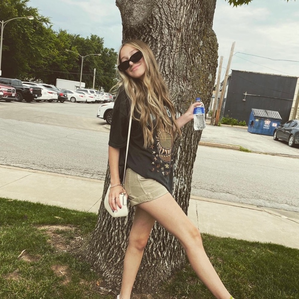 Meet your Posher, Hannah